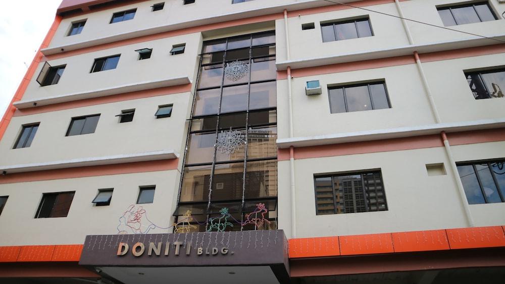 Doniti Suites And Events Place Mandaluyong Luaran gambar