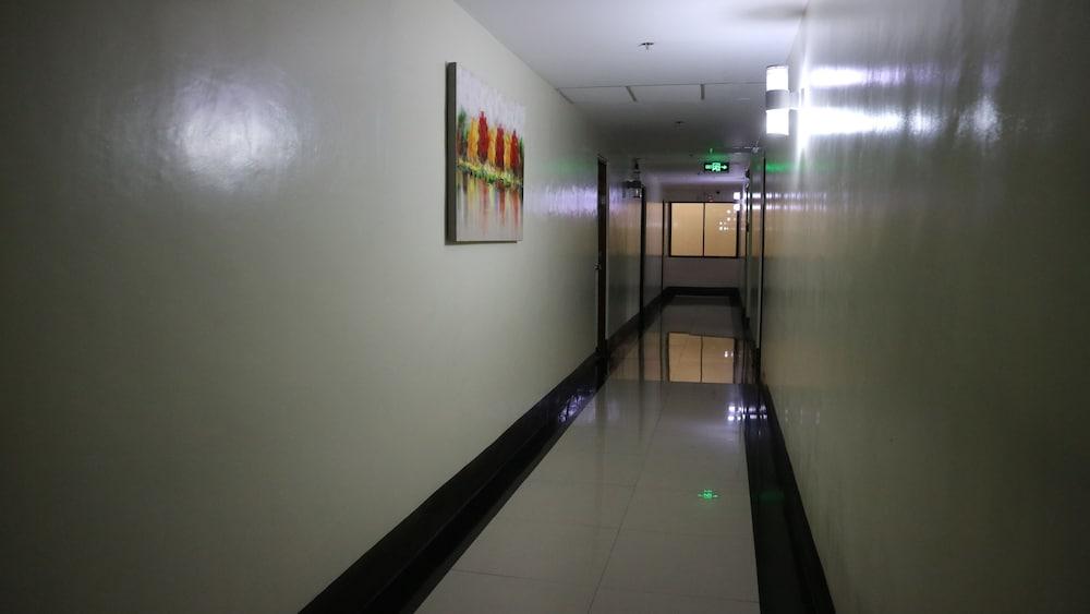 Doniti Suites And Events Place Mandaluyong Luaran gambar