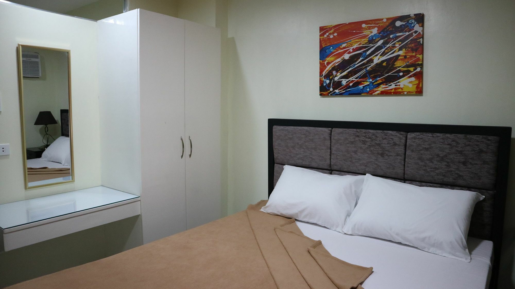 Doniti Suites And Events Place Mandaluyong Luaran gambar